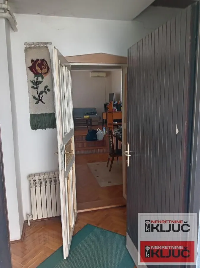 Prodaja, kuća, 101m², Sremska Kamenica, Petrovaradin