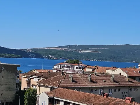 Rent, two bedroom apartment, 70m², Centar, Tivat - image 10