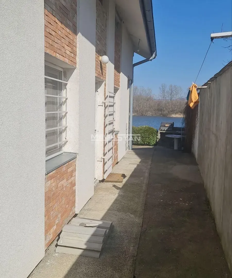 Prodaja, kuća, 90m², Srebrno jezero, Veliko Gradište