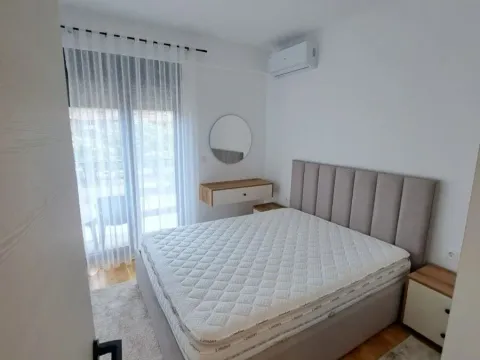 Rent, two bedroom apartment, 70m², Stari Aerodrom, Podgorica - image 10