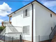 Prodaja, kuća, 180m², Tološi, Podgorica - image 2