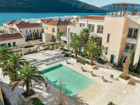 Prodaja, trosoban stan, 382m², Portonovi, Herceg Novi - image 4
