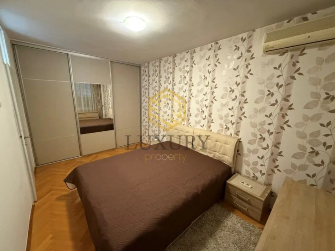 Izdavanje, jednosoban stan, 53m², Preko Morače, Podgorica