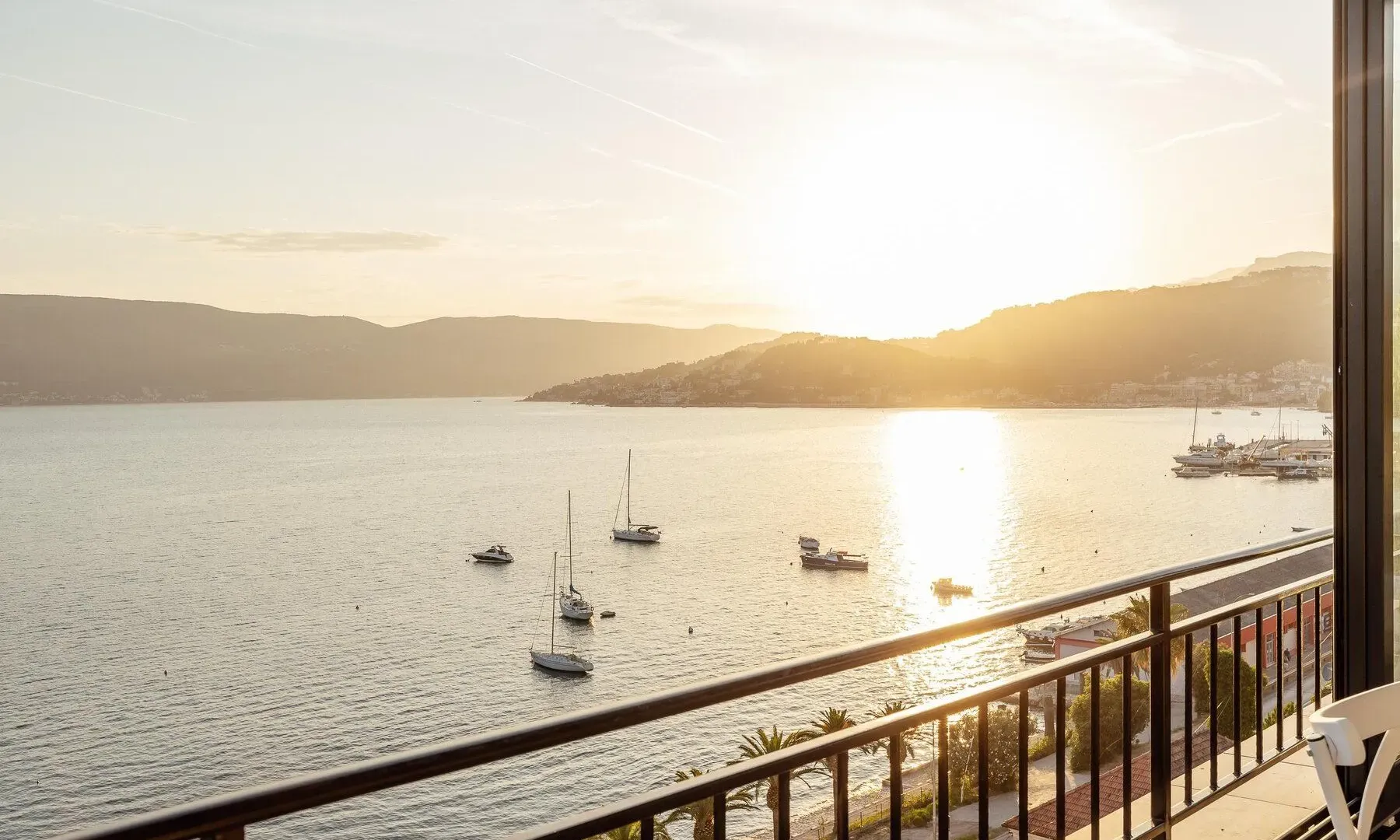 Prodaja, ugostiteljski objekat, 1000m², Kumbor, Herceg Novi