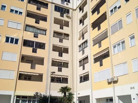 Sale, three bedroom apartment, 100m², Bar, Crna Gora - image 1