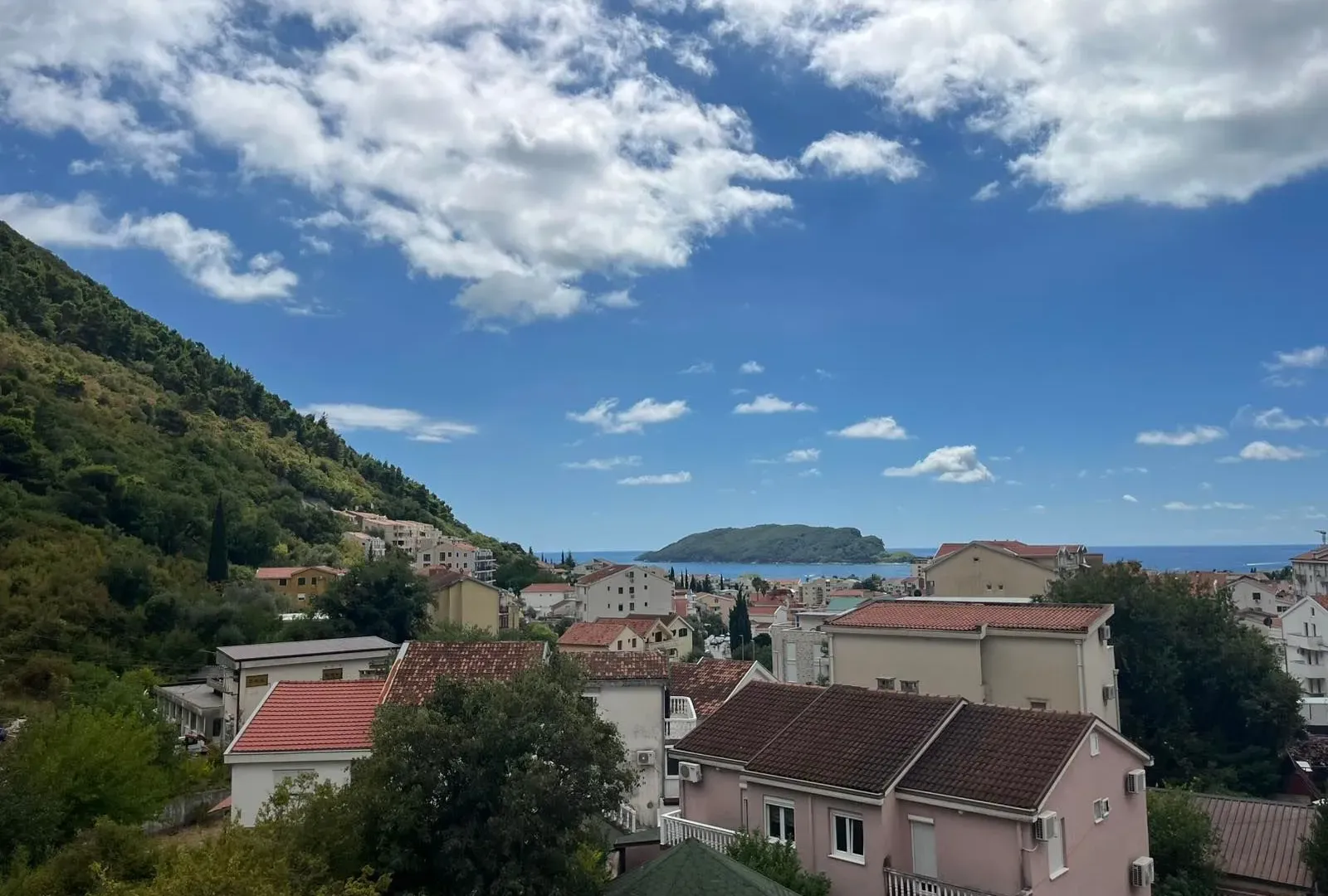 Sale, one bedroom apartment, 43m², Podkošljun, Budva