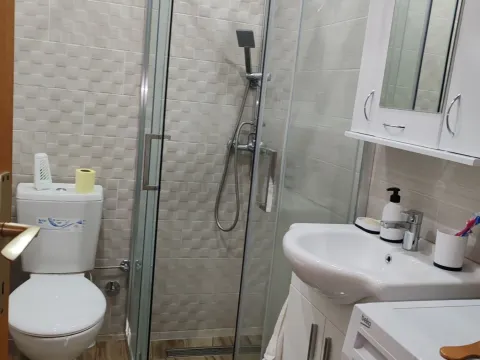 Prodaja, dvosoban stan, 40m², Stoliv, Kotor - image 6