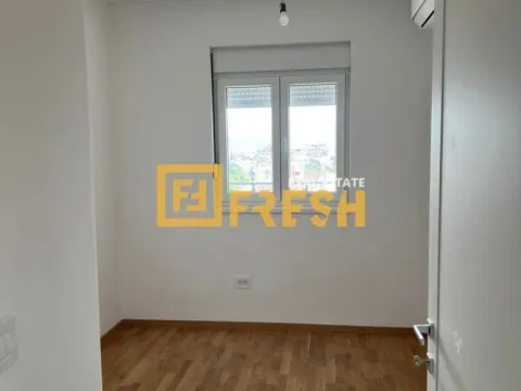 Sale, three bedroom apartment, 105m², Stari Aerodrom, Podgorica - image 8