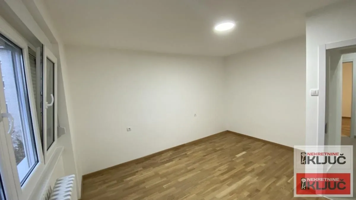 Prodaja, dvosoban stan, 54m², Sajmište, Novi Sad
