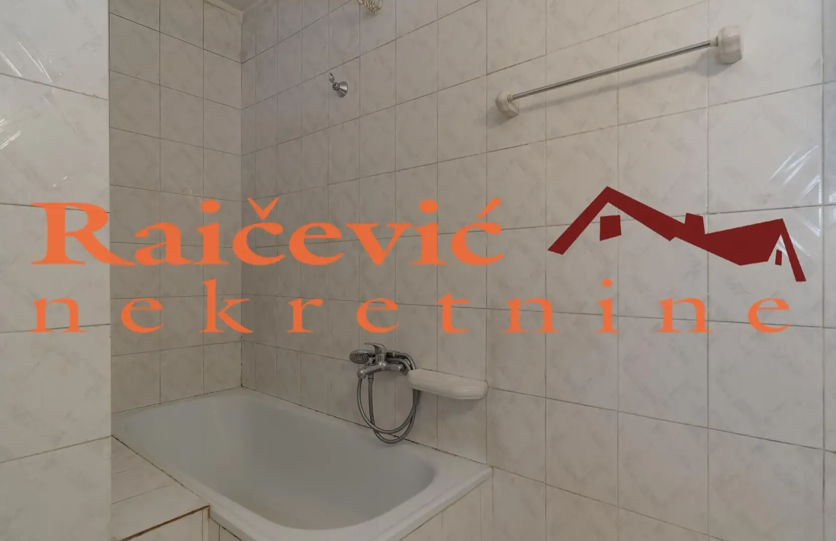 Prodaja, trosoban stan, 101m², Bogoslovija, Palilula Sve Podlokacije
