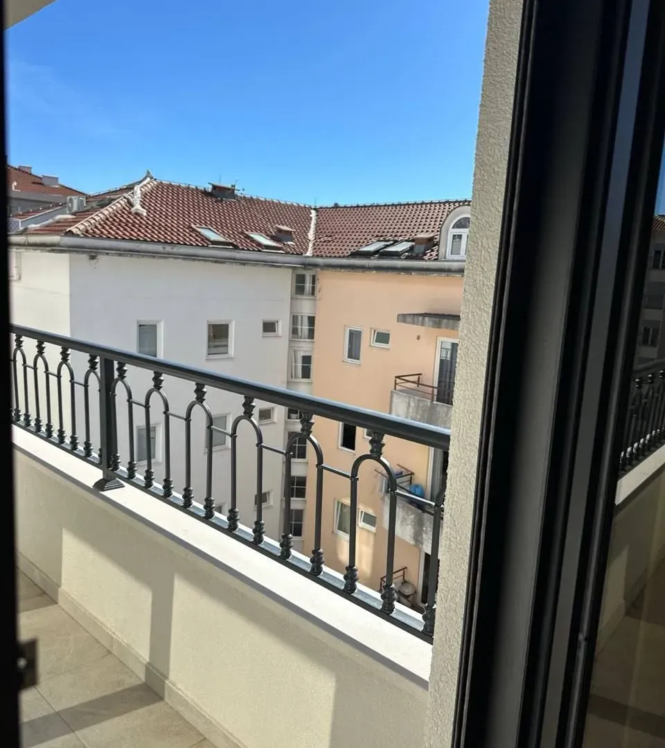 Prodaja, jednosoban stan, 43m², Rozino, Budva