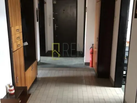 Sale, three bedroom apartment, 95m², Centar, Podgorica - image 2