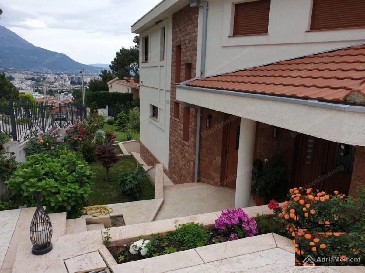 Sale, house, 253m², Bar, Crna Gora