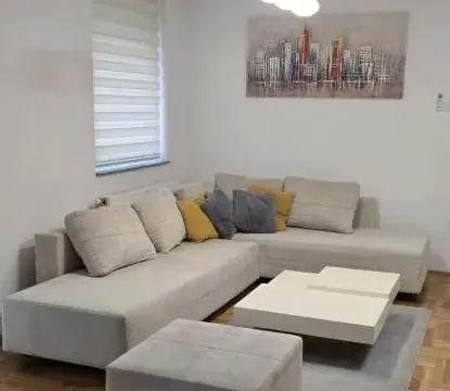 Stan in Nova Detelinara