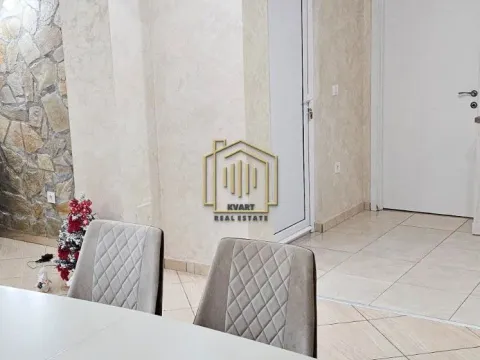 Prodaja, kuća, 200m², Cijevna, Podgorica - image 15