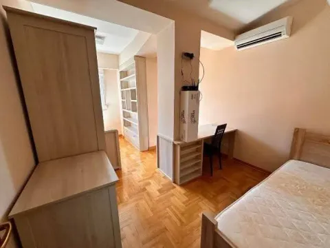 Prodaja, dvosoban stan, 92m², City Kvart, Podgorica - image 5