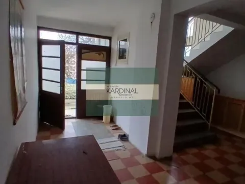 Prodaja, kuća, 300m², Centar, Vrnjačka Banja - image 9