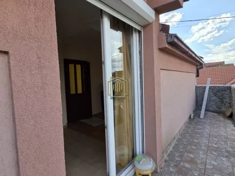 Izdavanje, dvosoban stan, 70m², Gornja Gorica, Podgorica - image 9