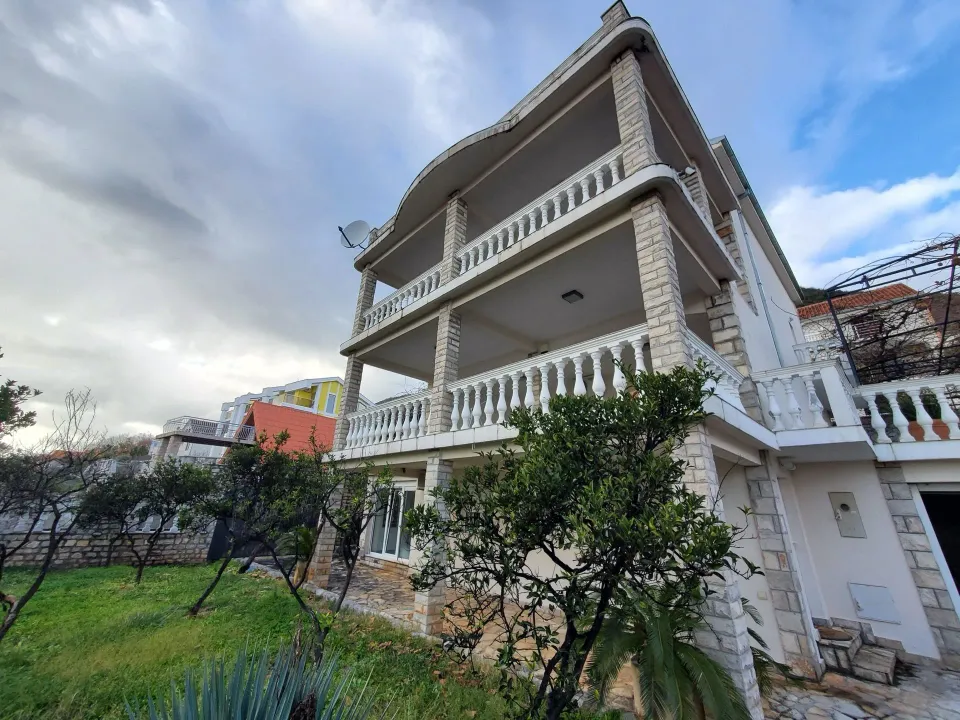 Sale, hospitality venue, 350m², Bijela, Herceg Novi