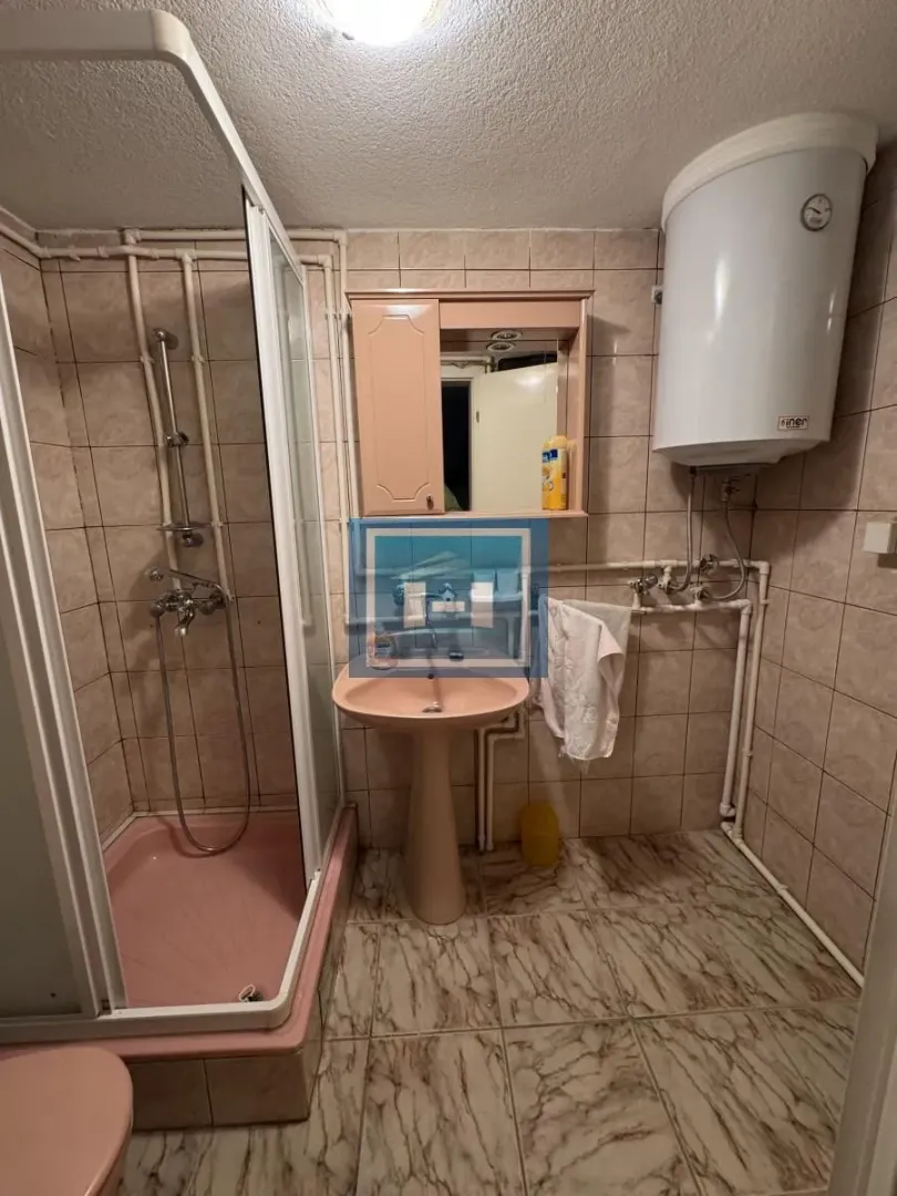 Izdavanje, jednosoban stan, 30m², Ćuprija, Srbija