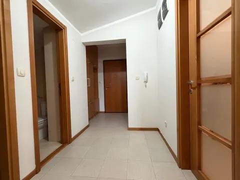 Prodaja, trosoban stan, 92m², Gintaš, Podgorica - image 2