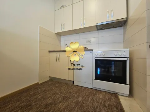 Izdavanje, jednosoban stan, 50m², City Kvart, Podgorica - image 4