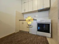 Izdavanje, jednosoban stan, 50m², City Kvart, Podgorica - image 4