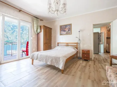 Prodaja, kuća, 172m², Muo, Kotor - image 16