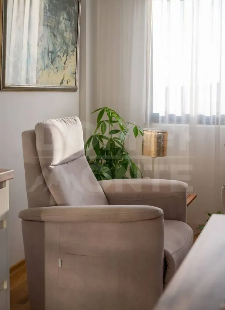 Prodaja, dvosoban stan, 63m², Pod Kuk, Tivat