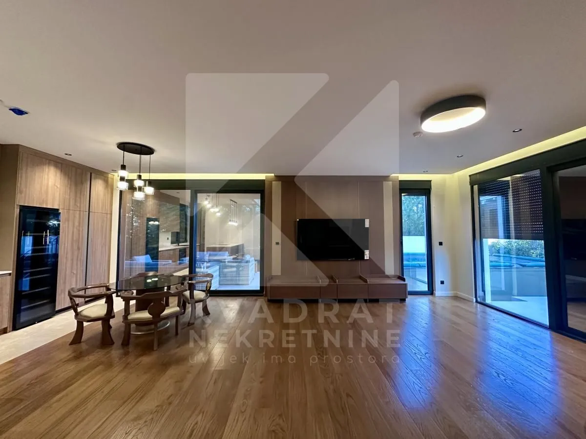 Rent, house, 230m², Gornja Gorica, Podgorica