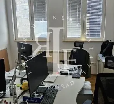 Izdavanje, poslovni prostor, 130m², Stari Grad, Beograd - image 10