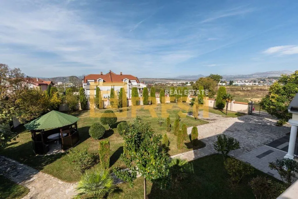 Rent, house, 370m², Zabjelo, Podgorica