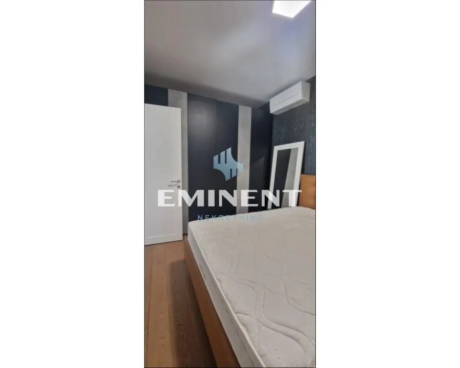 Izdavanje, dvosoban stan, 61m², Savski Venac, Beograd