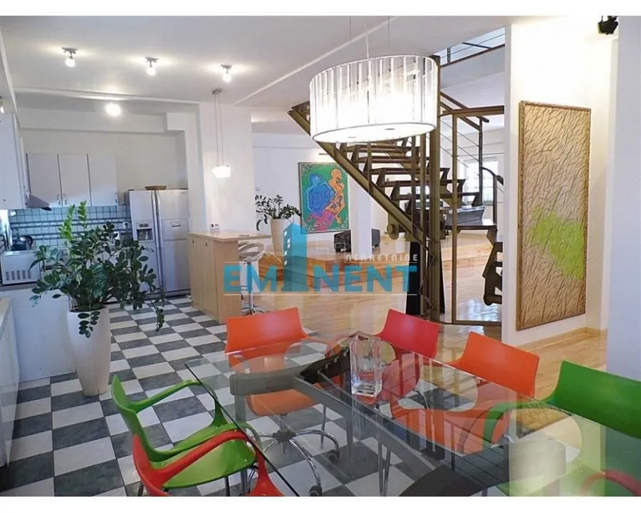 Rent, house, 400m², Voždovac Sve Podlokacije, Beograd