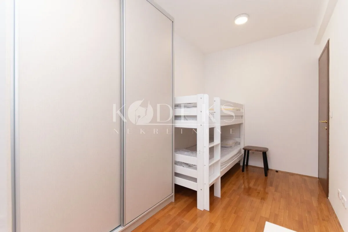 Rent, two bedroom apartment, 78m², City Kvart, Podgorica