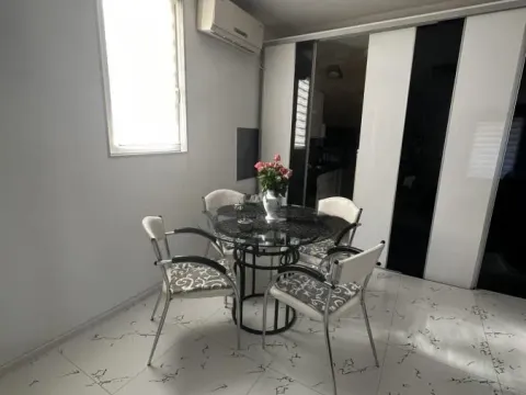 Prodaja, kuća, 215m², Ćuprija, Srbija - image 5