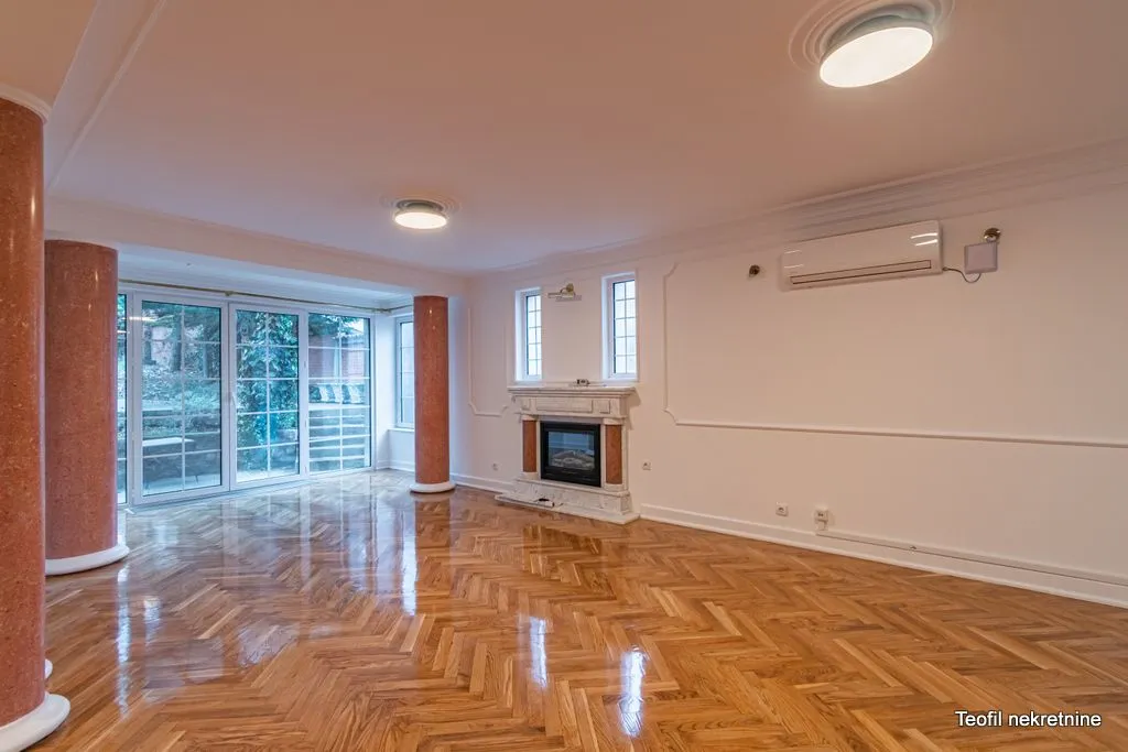 Rent, house, 375m², Senjak, Beograd