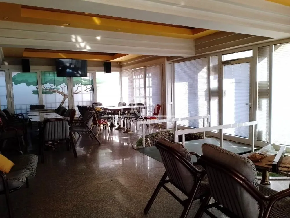 Rent, office space, 234m², Batajnica, Beograd
