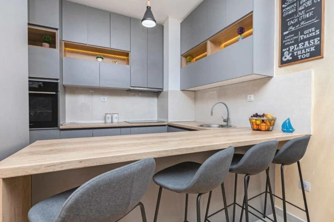 Sale, two bedroom apartment, 55m², Bečići, Budva
