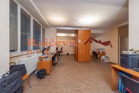Sale, office space, 138m², Banovo Brdo, Beograd - image 11
