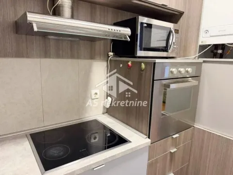Izdavanje, stan, 170m², Savski Venac, Beograd - image 8