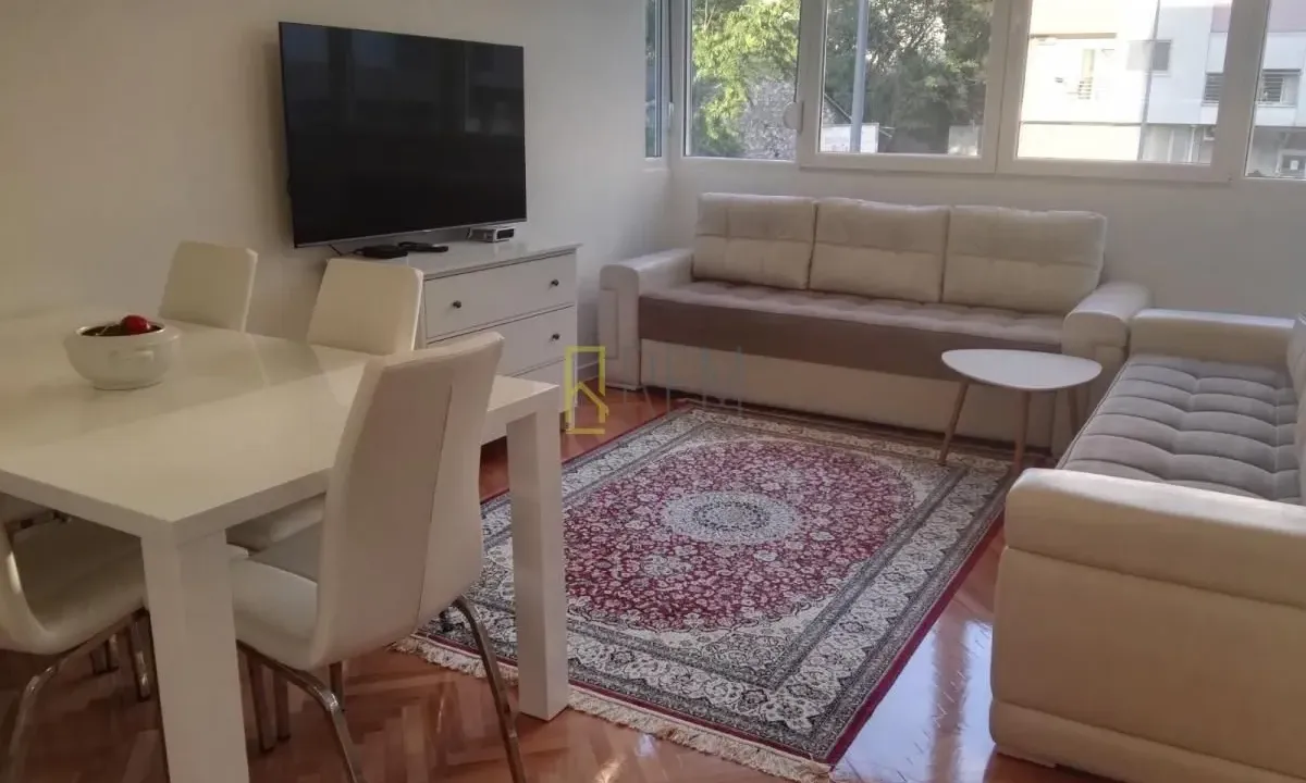 Prodaja, dvosoban stan, 65m², Centar, Podgorica