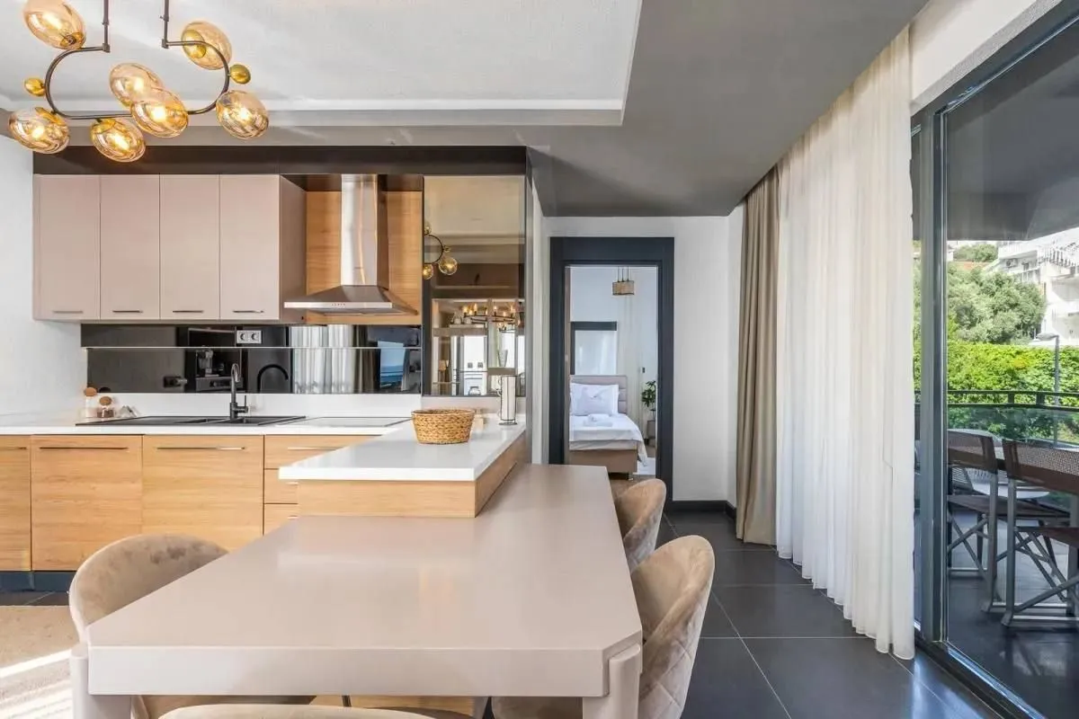 Sale, three bedroom apartment, 131m², Sveti Stefan, Budva