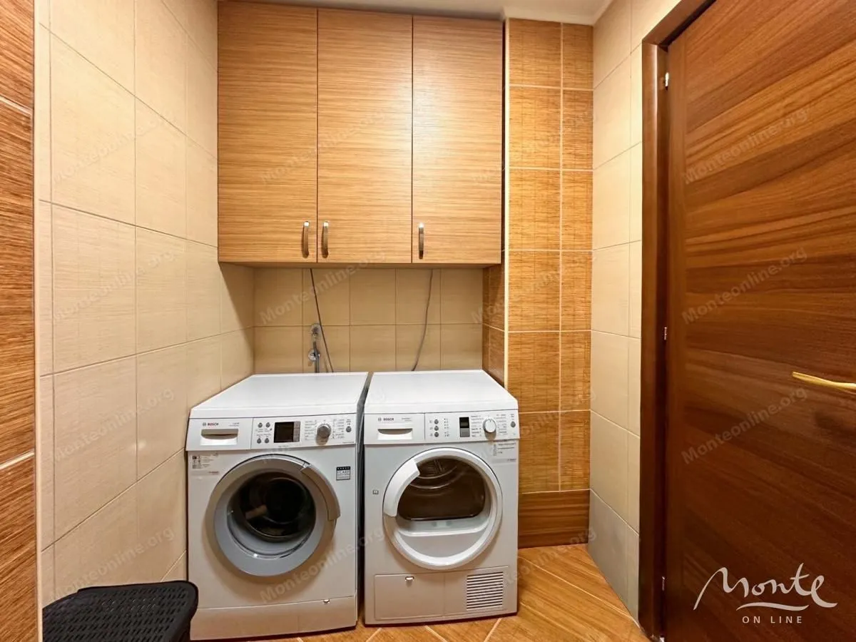 Prodaja, dvosoban stan, 92m², City Kvart, Podgorica