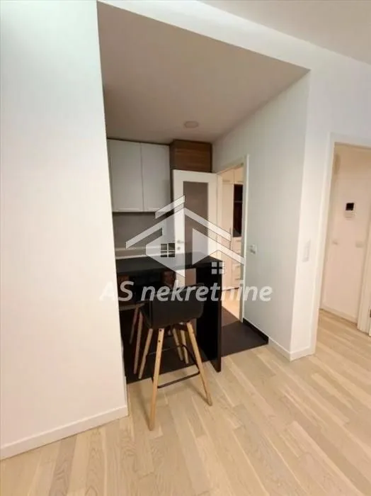 Prodaja, dvosoban stan, 55m², Novi Beograd Blok 65, Novi Beograd Sve Podlokacije
