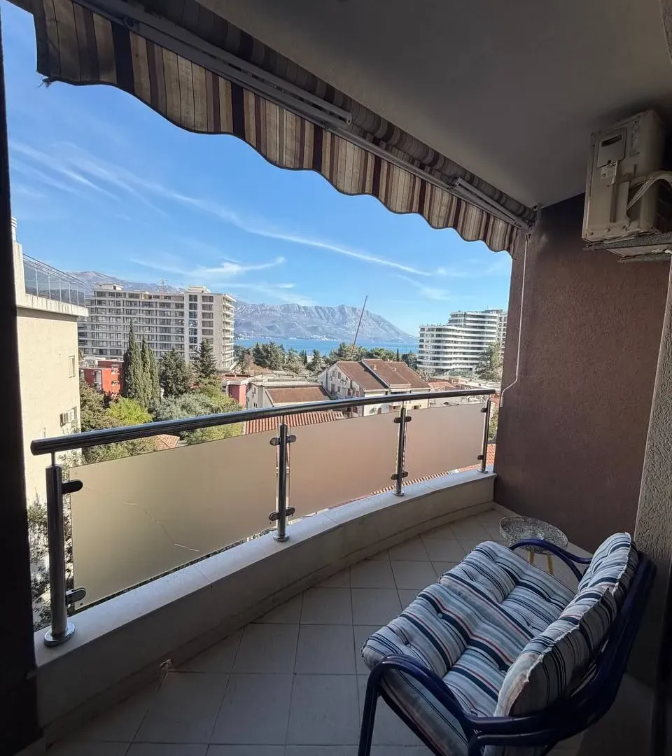 Sale, three bedroom apartment, 83m², Centar, Budva