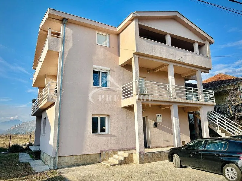 Prodaja, kuća, 220m², City Kvart, Podgorica