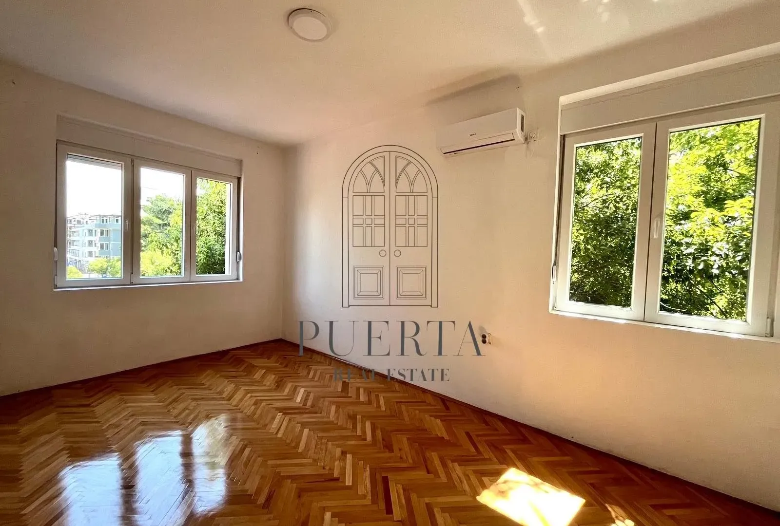 Rent, two bedroom apartment, 70m², Centar, Podgorica