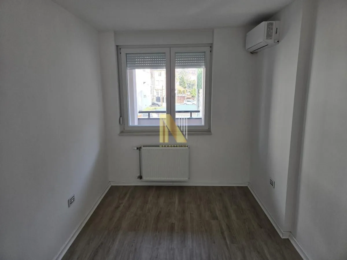 Rent, office space, 104m², Novi Sad, Srbija