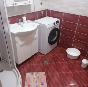 Rent, one bedroom apartment, 48m², Seljanovo, Tivat - image 9